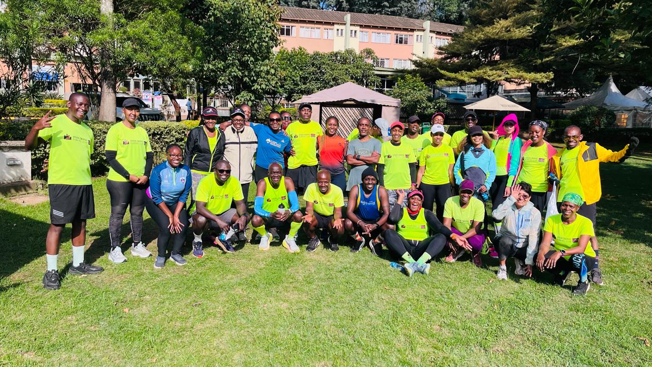 Urban Swaras members at race start line